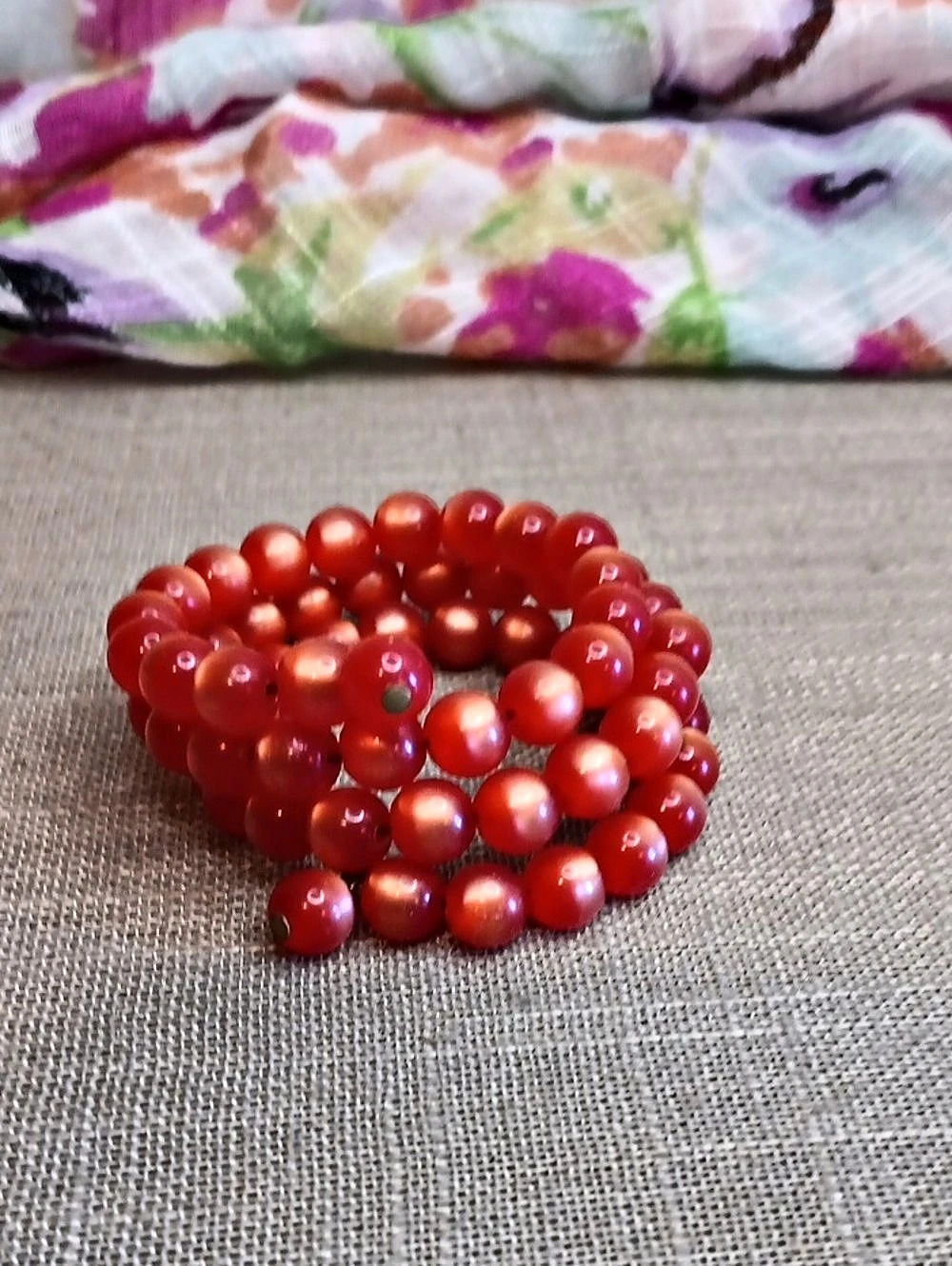 Vintage Pearlized Plastic Dark Pink Beaded Memory Wrap Bracelet